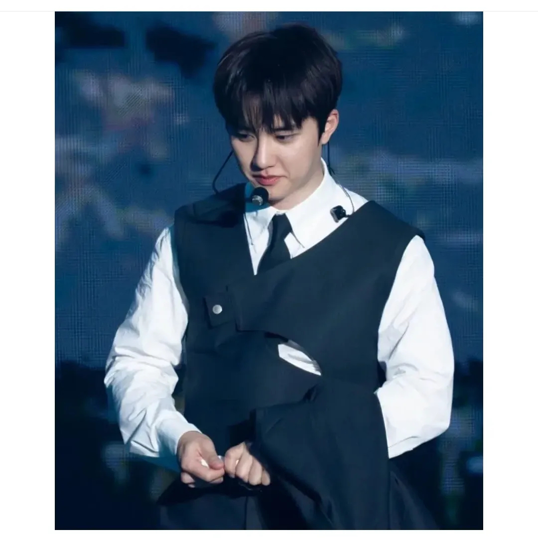 A moment captured by D.O. (EXO)'s fan