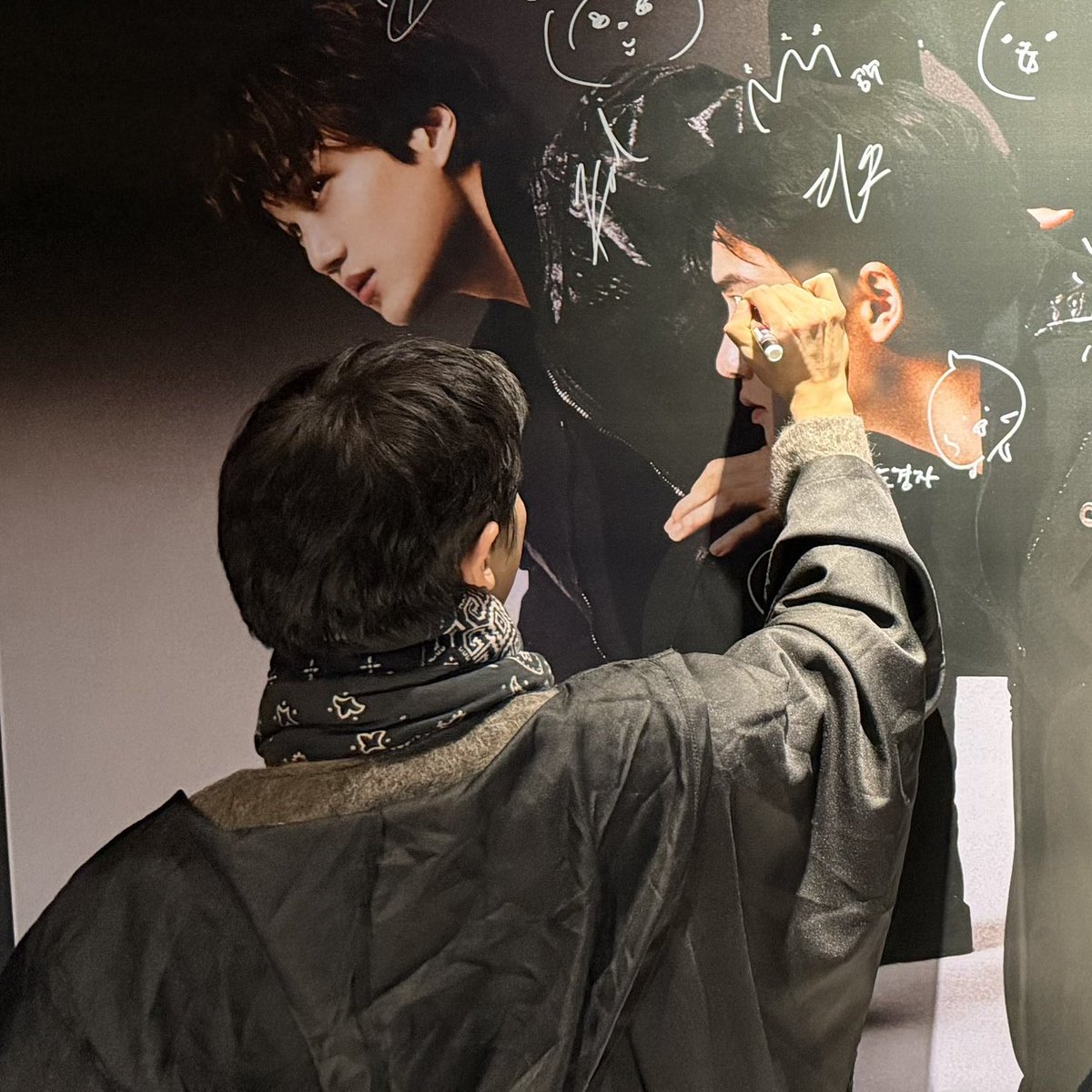 찬열 (EXO)의 비하인드 컷