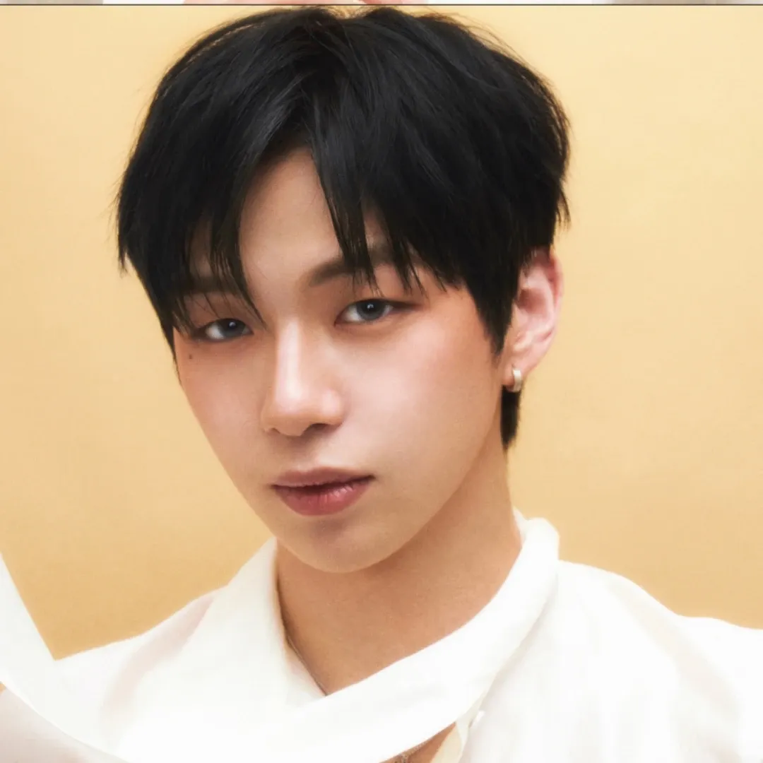 강다니엘의 비하인드 컷