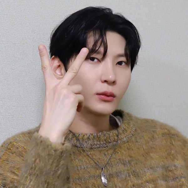 Popular profile image of LEO (VIXX) selected by votes