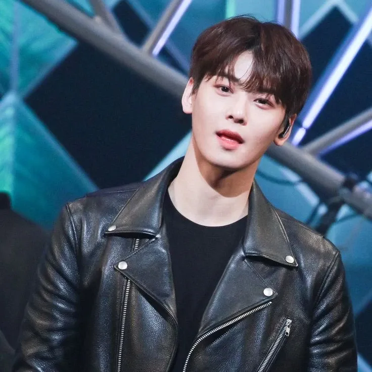 Latest photo of Eunwoo (ASTRO)