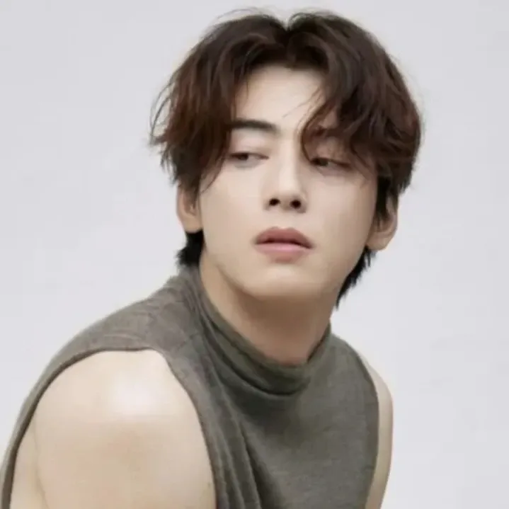 A moment captured by Eunwoo (ASTRO)'s fan