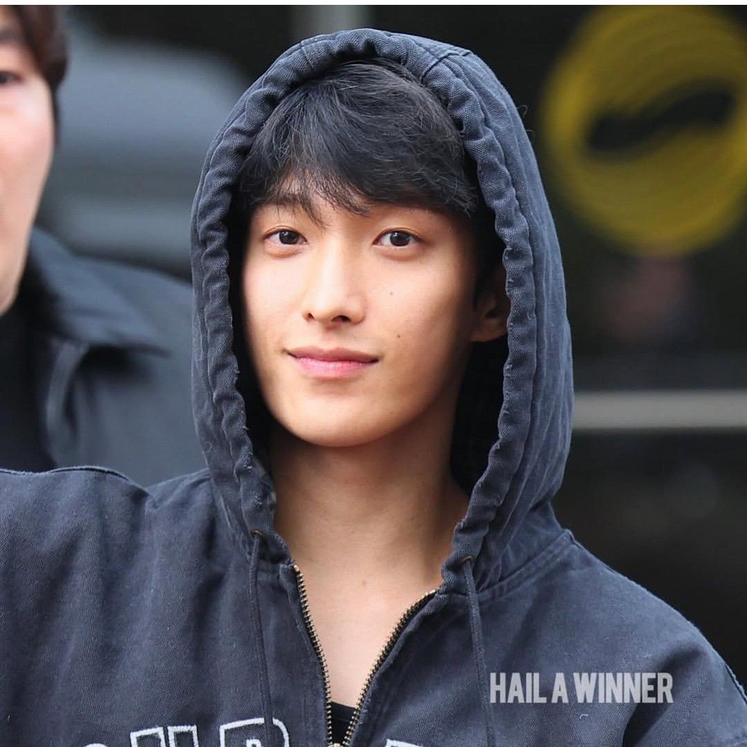 Latest photo of DK (SEVENTEEN)