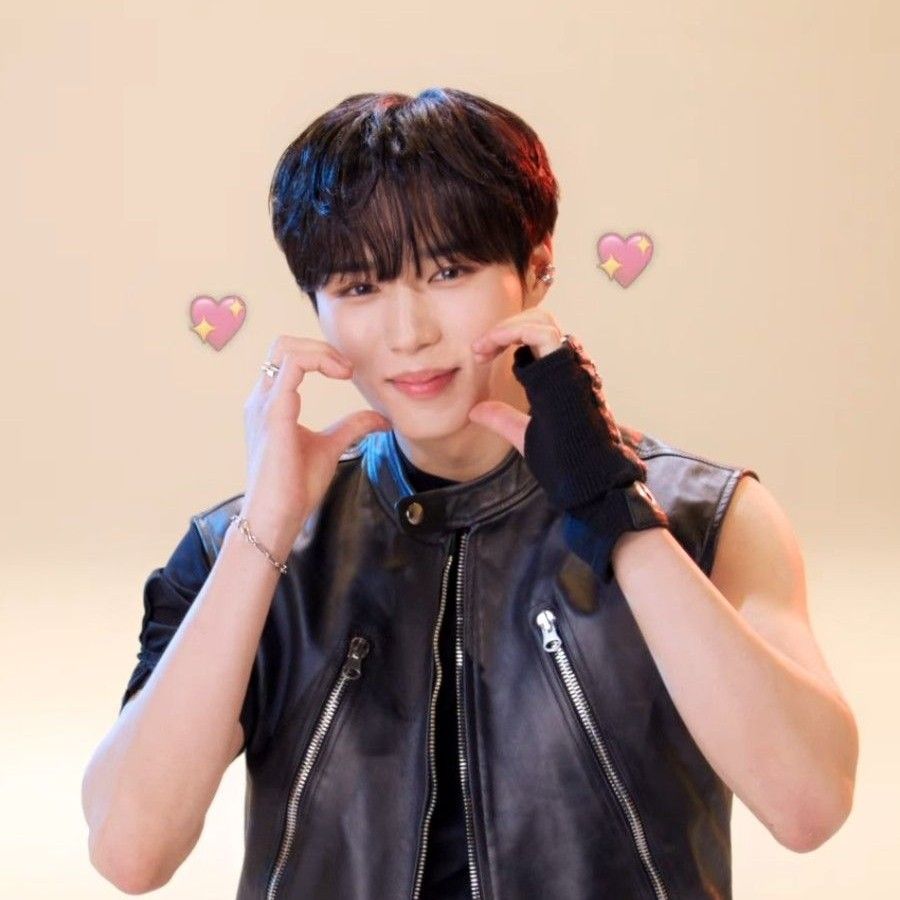 A moment captured by Kim Junseo (ALPHA DRIVE ONE)'s fan