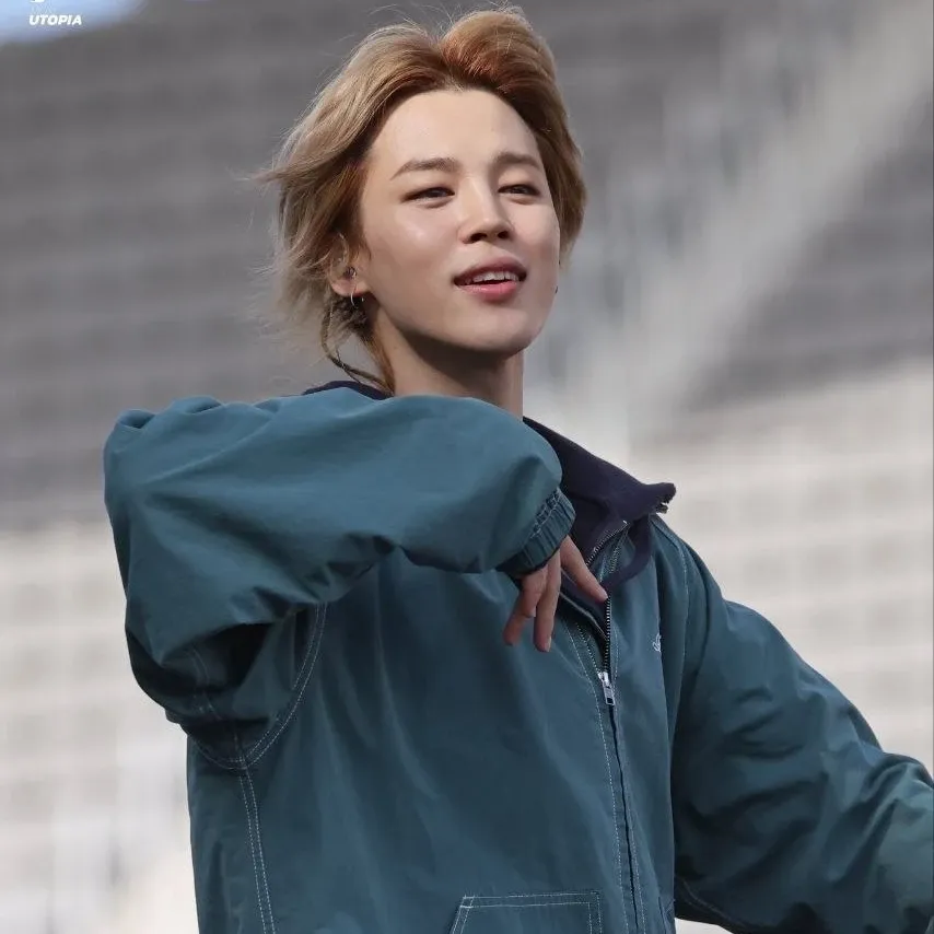 智旻 (防彈少年團)的最新活動照片