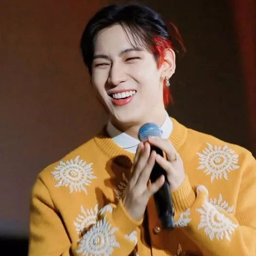 Behind-the-scenes cut of Bambam (GOT7)