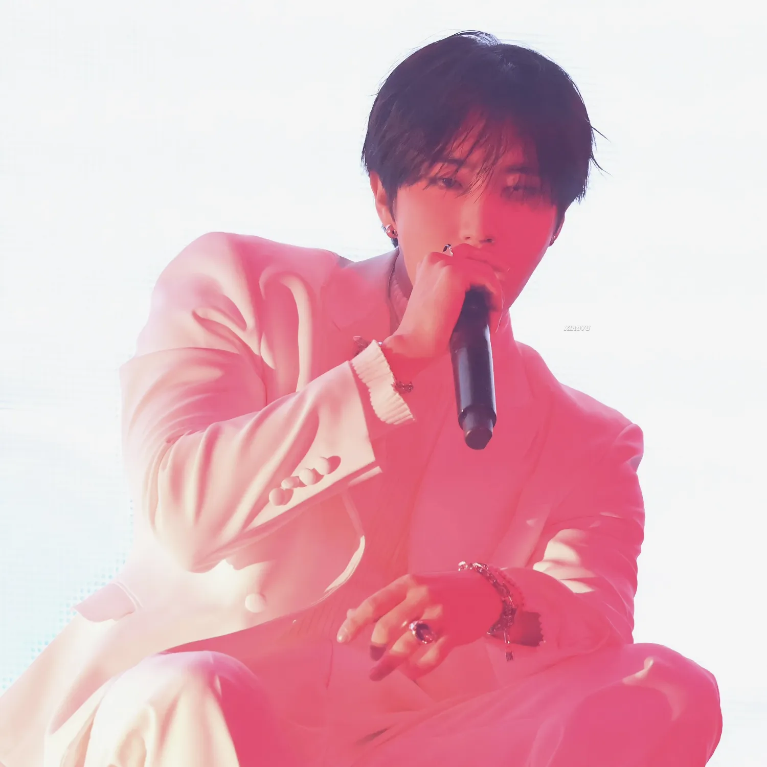 Latest photo of HAN (Stray Kids)
