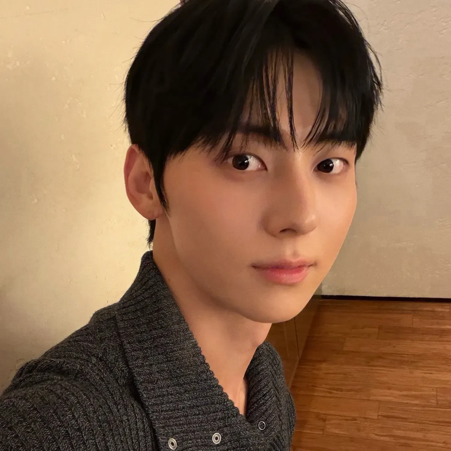 Latest photo of Hwang Minhyun