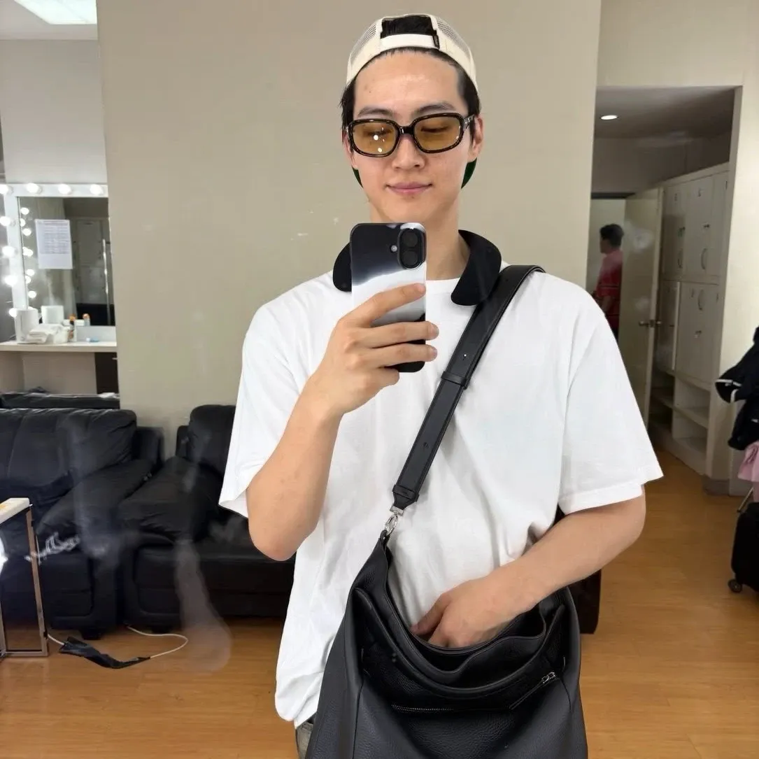 Latest photo of JAY B (GOT7)