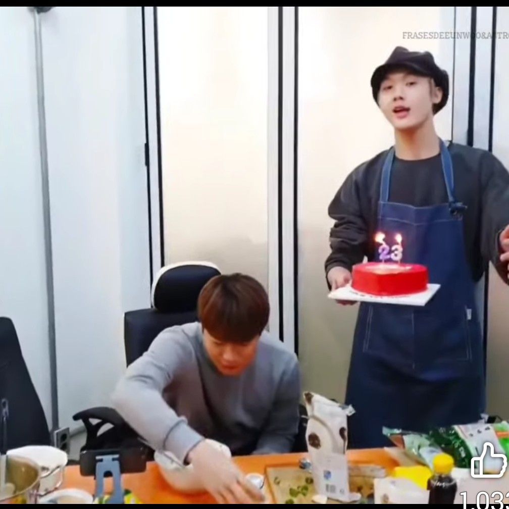 Latest photo of Moonbin (ASTRO)