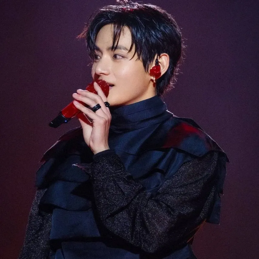 뷔 (방탄소년단) 팬이 찍은 순간