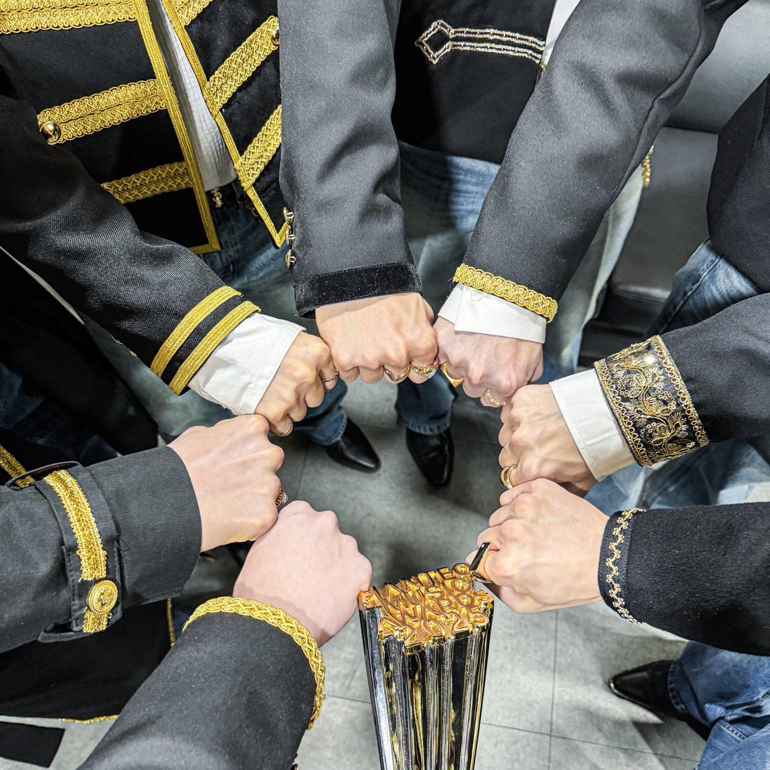 Behind-the-scenes cut of PENTAGON