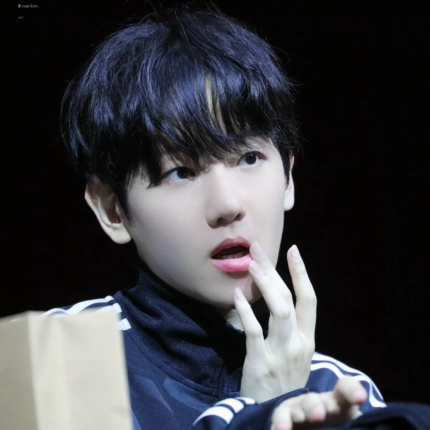 Foto aktivitas terbaru Baekhyun (EXO)