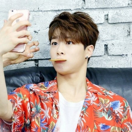Latest photo of Moonbin (ASTRO)