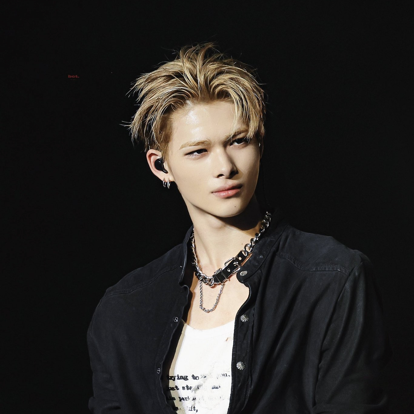 Foto aktivitas terbaru NI-KI (ENHYPEN)