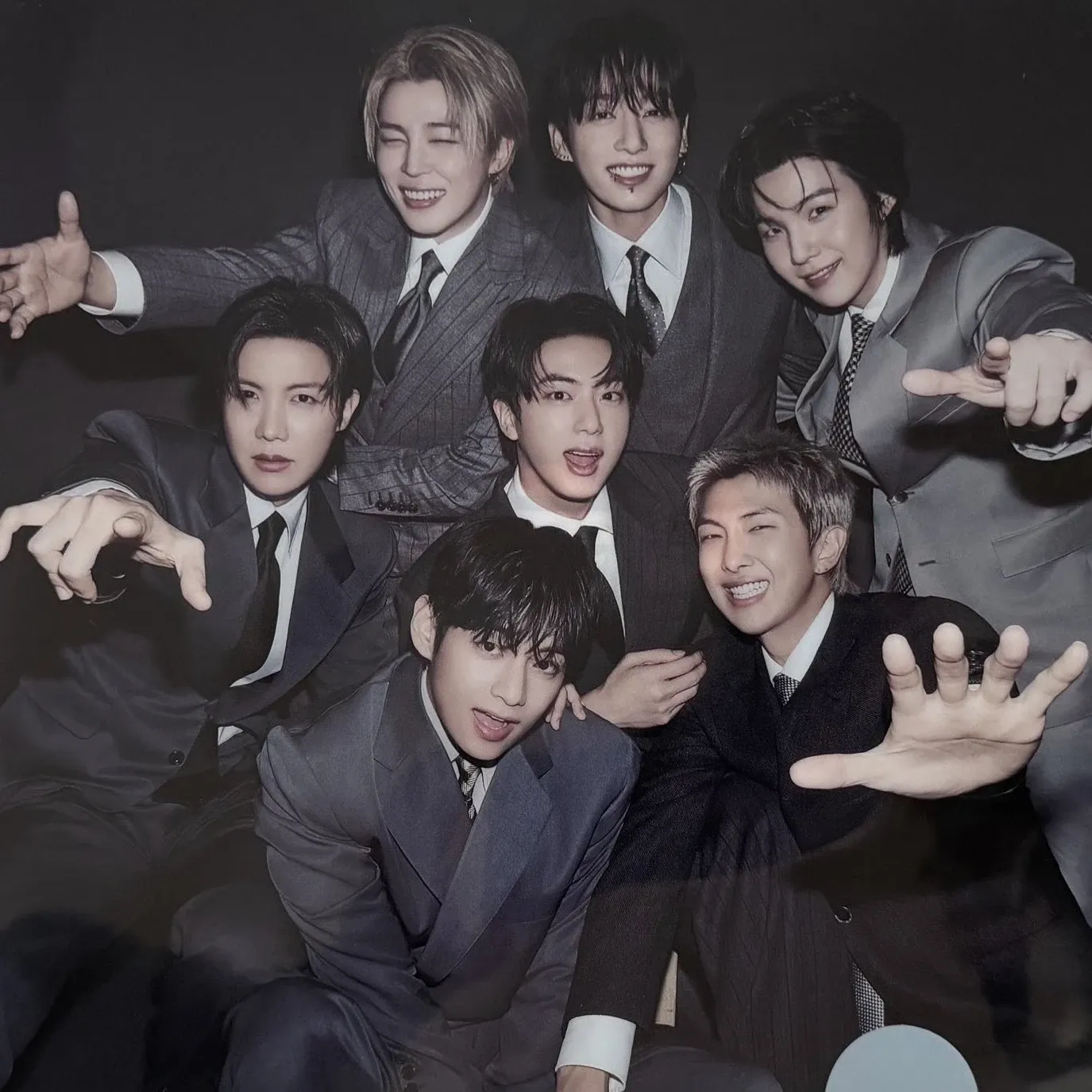 Foto aktivitas terbaru BTS