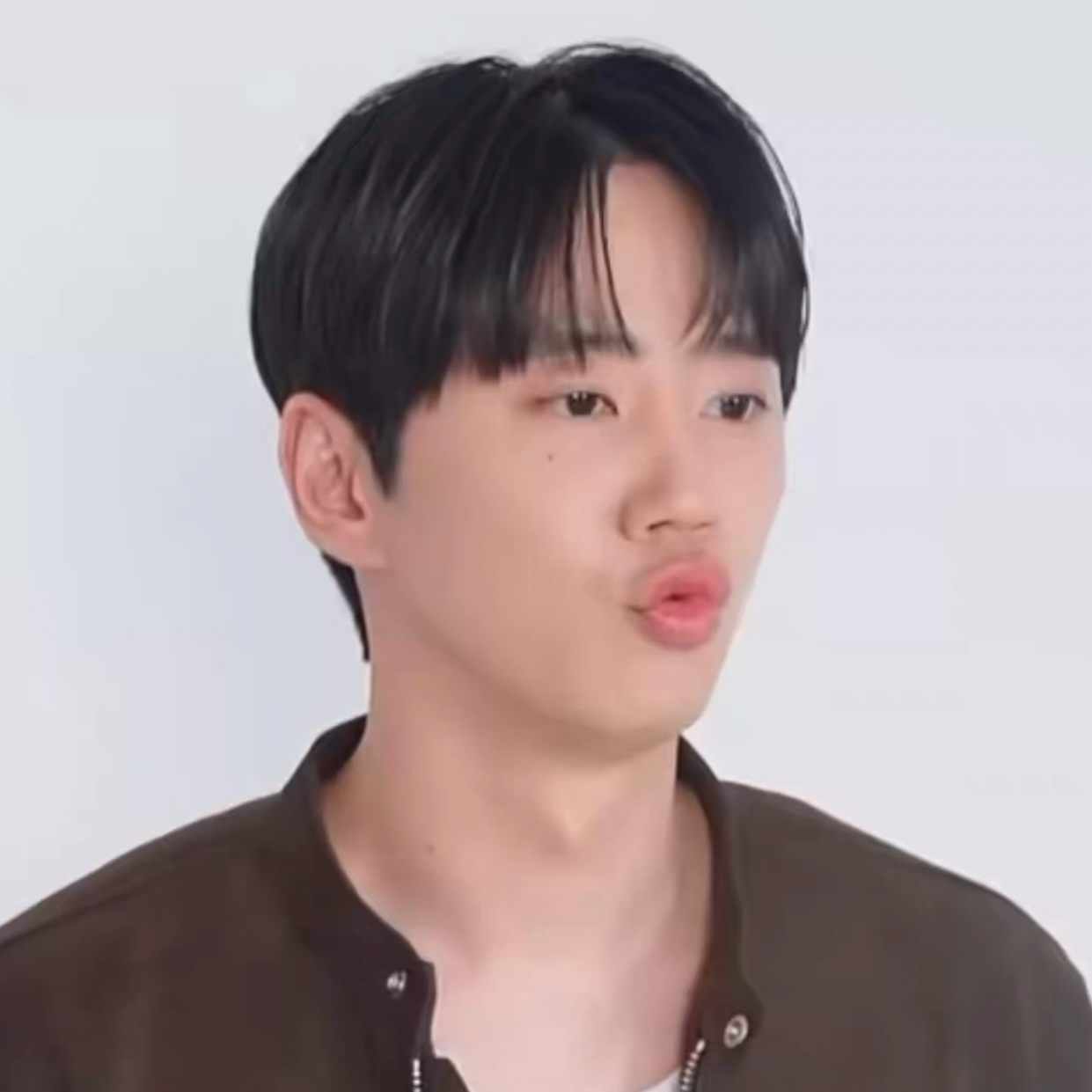 Recent activity shot of Lee Junyoung