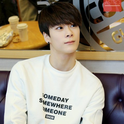 A moment captured by Moonbin (ASTRO)'s fan