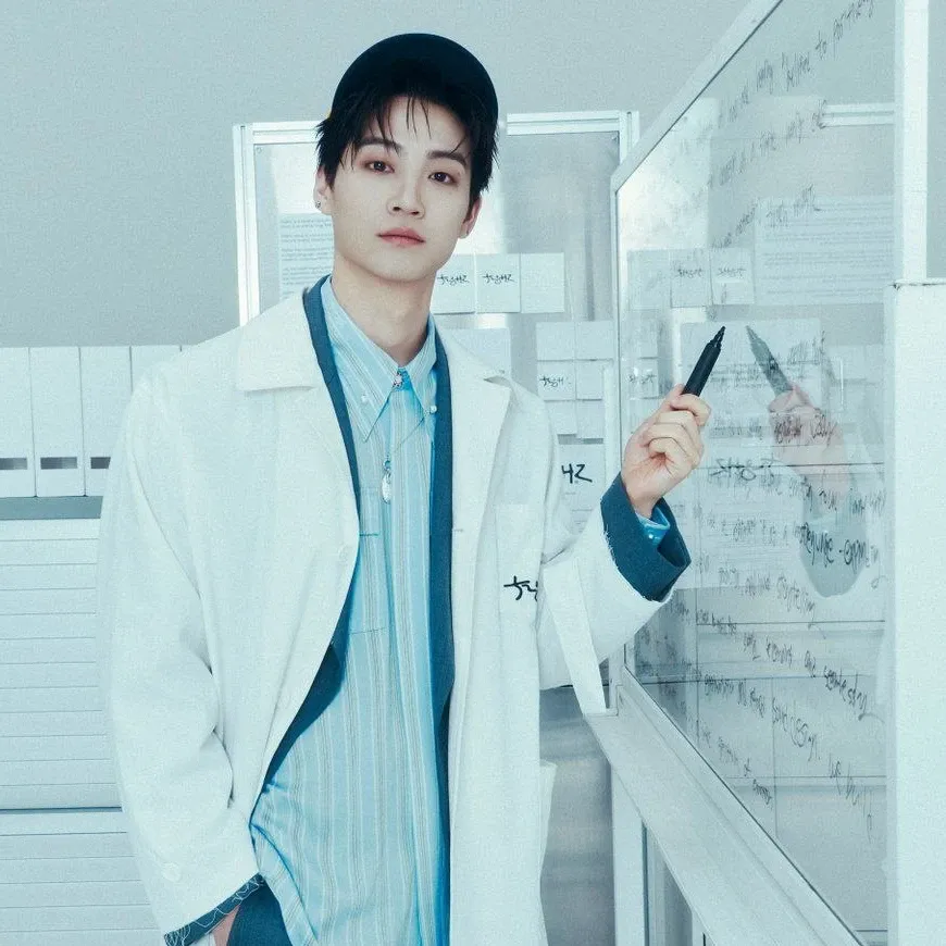 Recent activity shot of JAY B (GOT7)