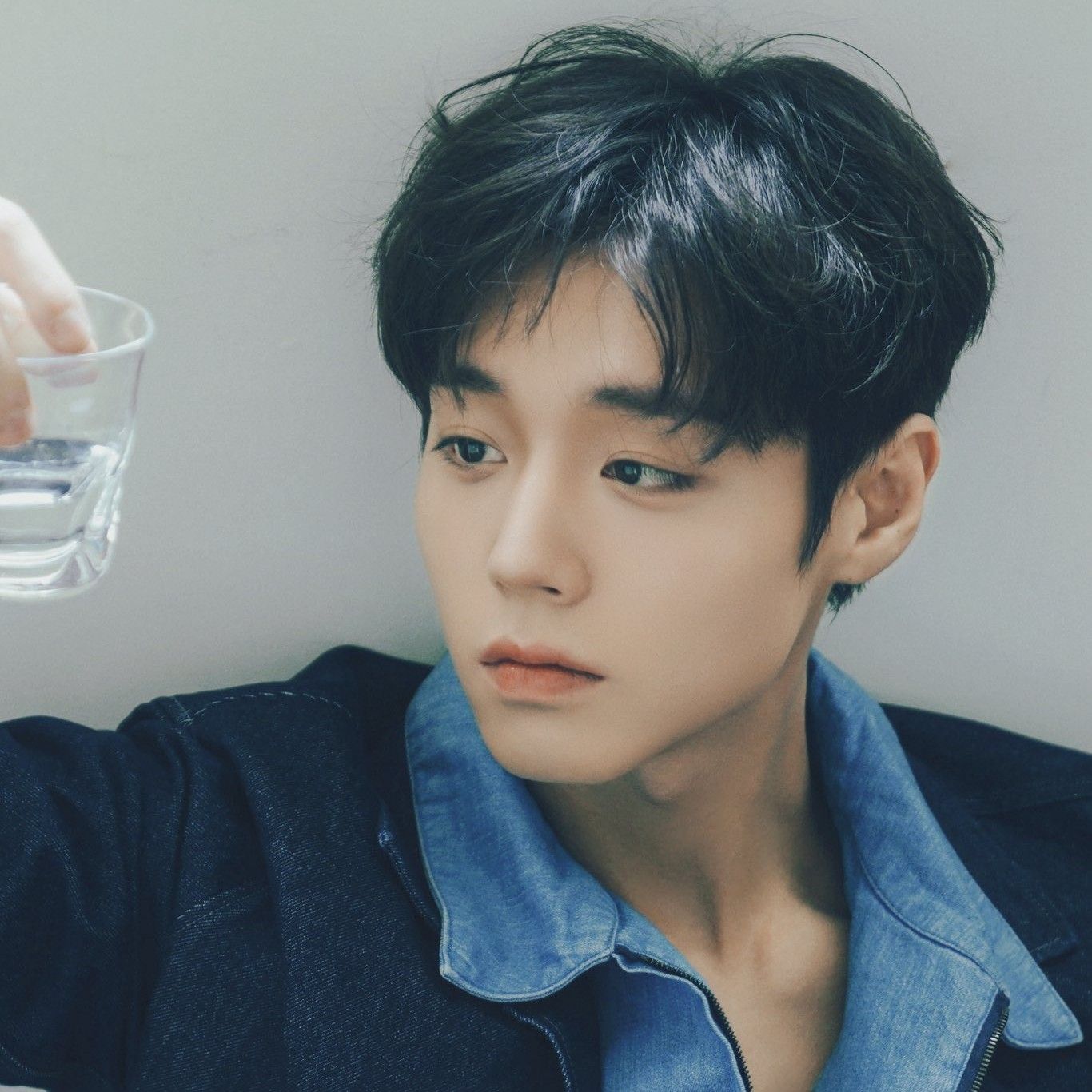 Recent activity shot of Park Jihoon