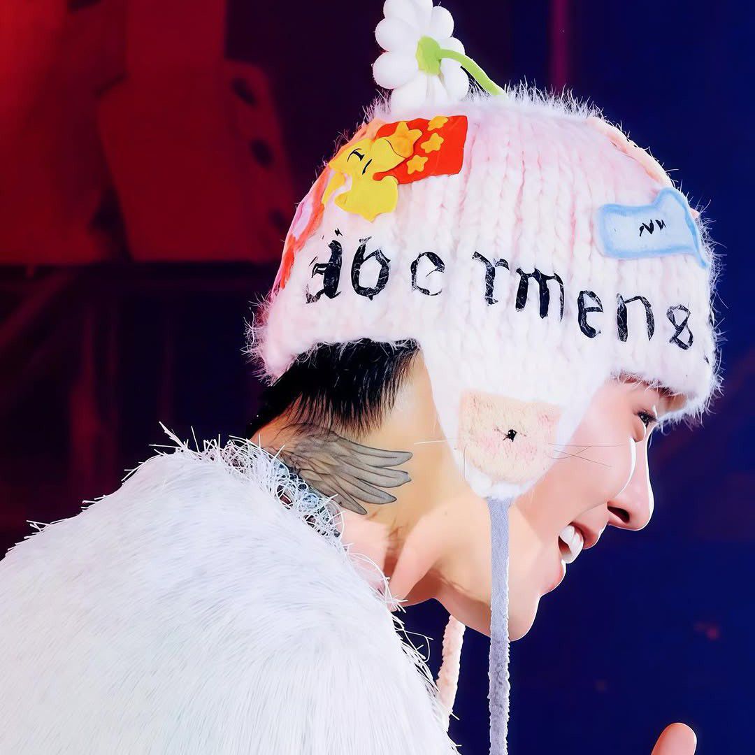 Recent activity shot of G-DRAGON (BIGBANG)