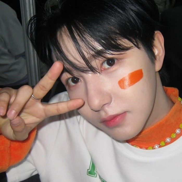 런쥔 (NCT DREAM) 최근 활동샷