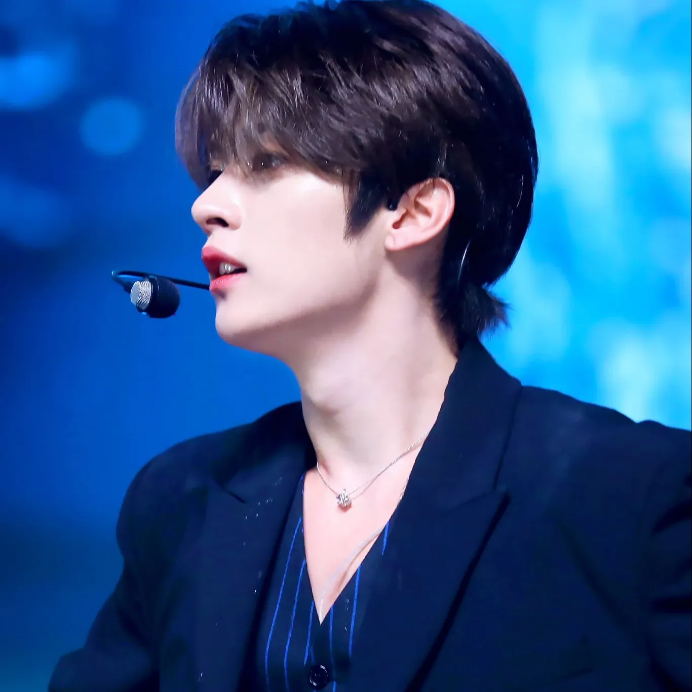 Latest photo of Lee Know (Stray Kids)