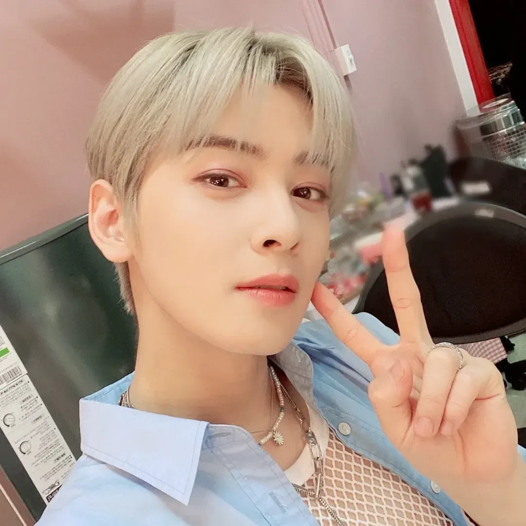Recent activity shot of Eunwoo (ASTRO)