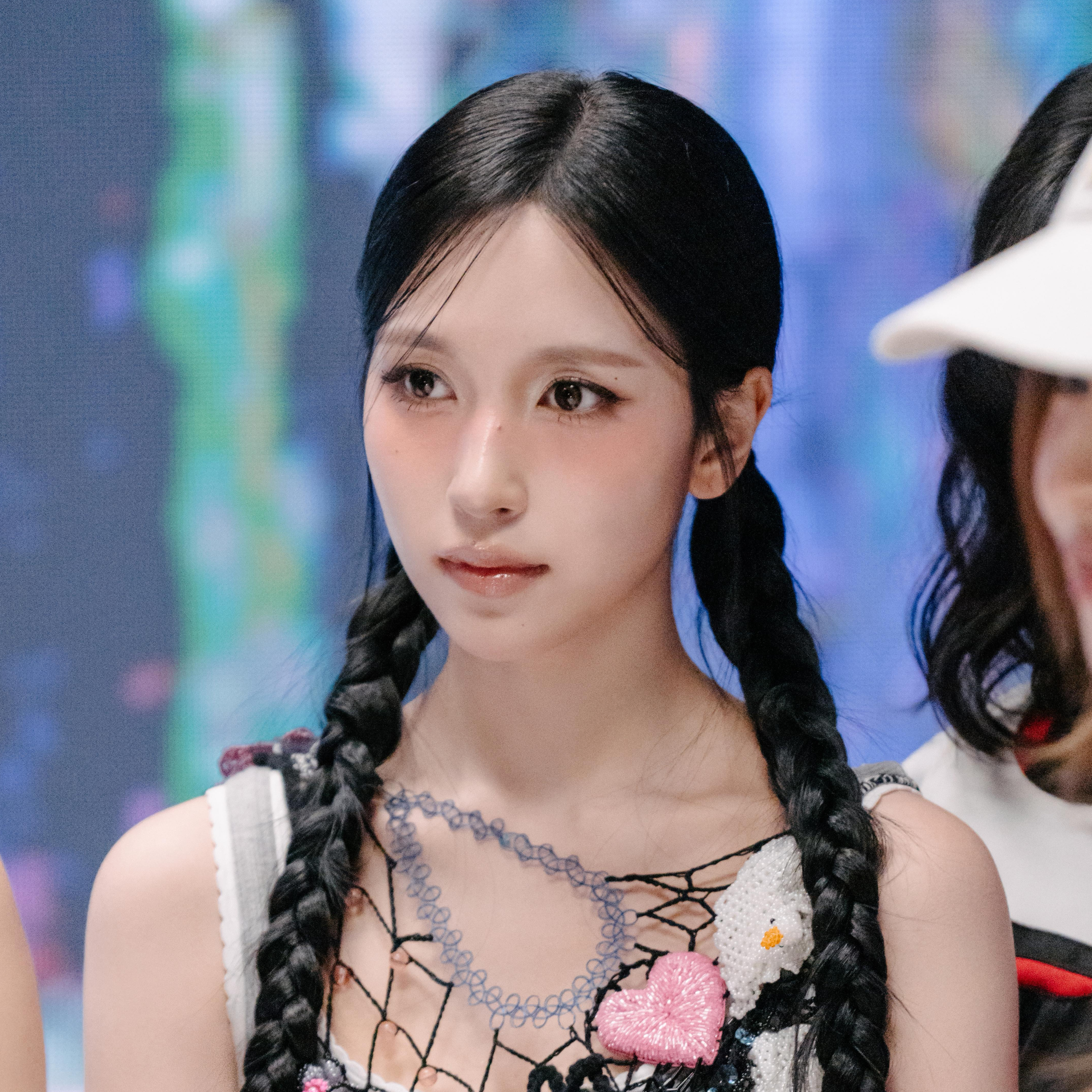 Mina (TWICE)的最新照片