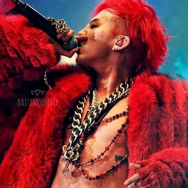 G-DRAGON (BIGBANG)的最新活動照片