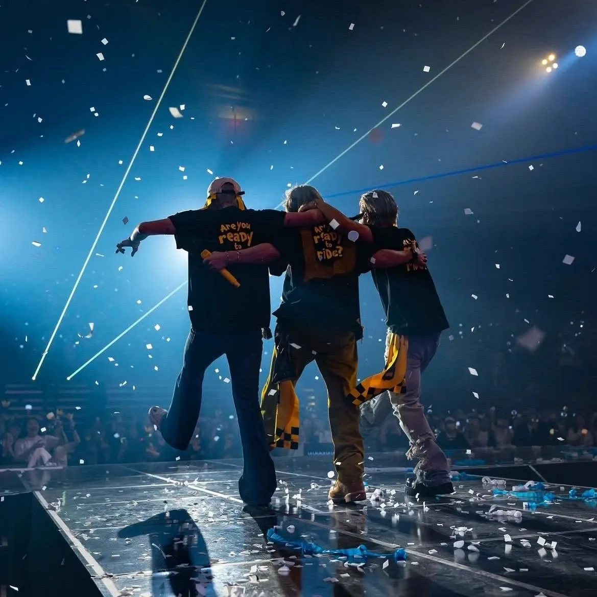 Behind-the-scenes cut of BIGBANG