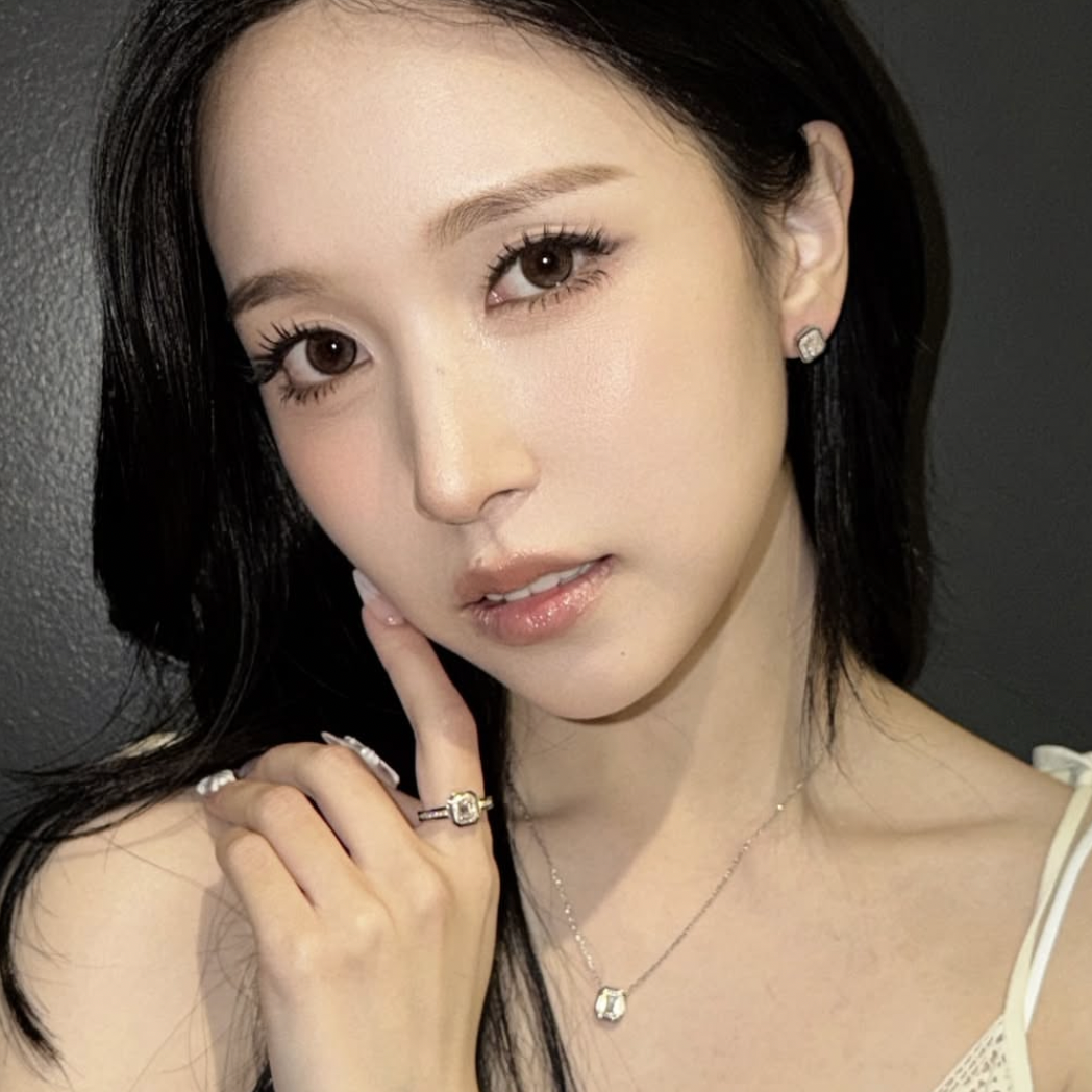 Potret di balik layar Mina (TWICE)