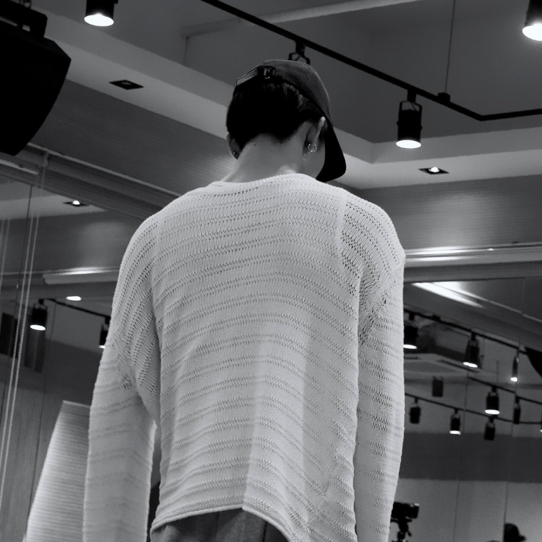 Behind-the-scenes cut of Bae Jinyoung