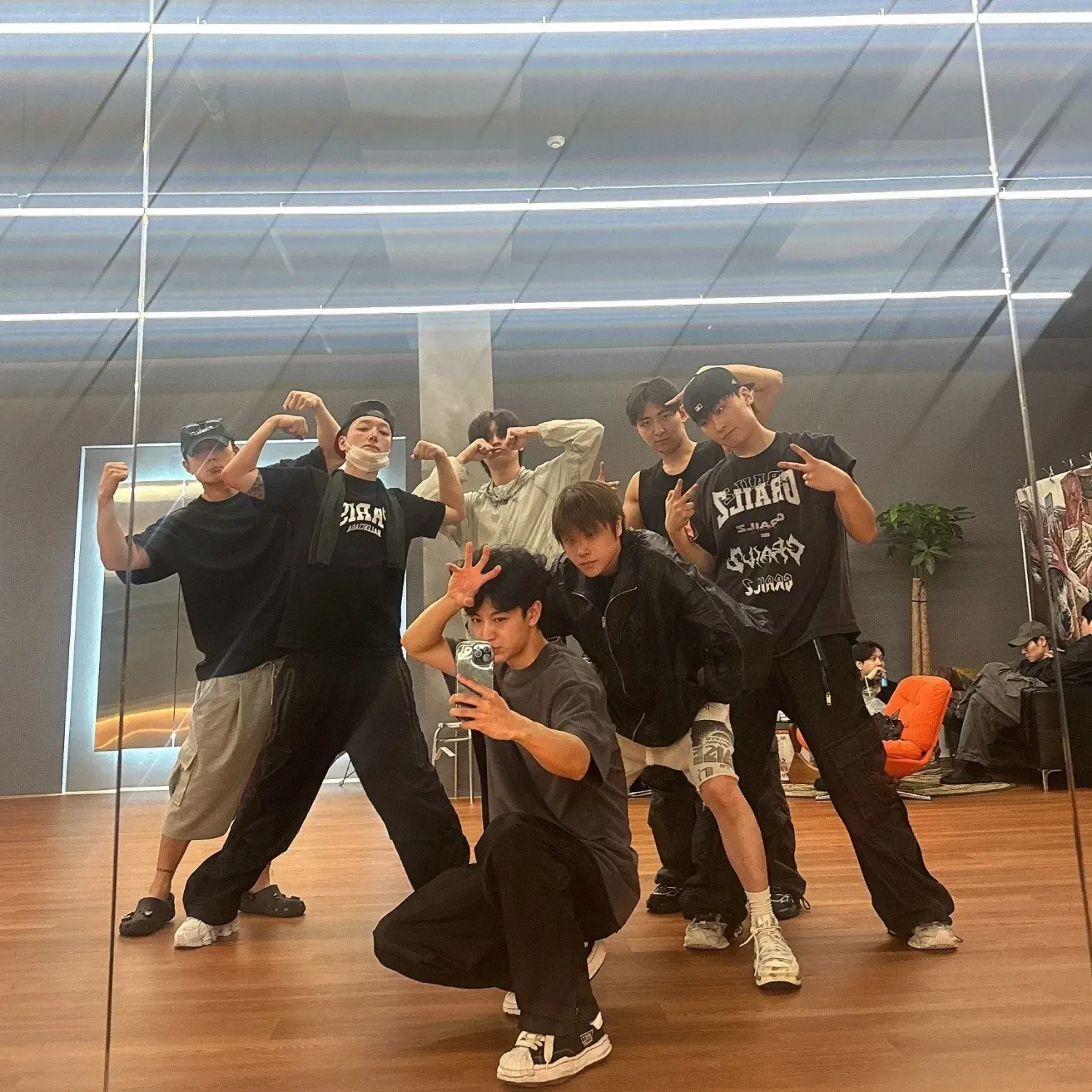 iKON의 비하인드 컷