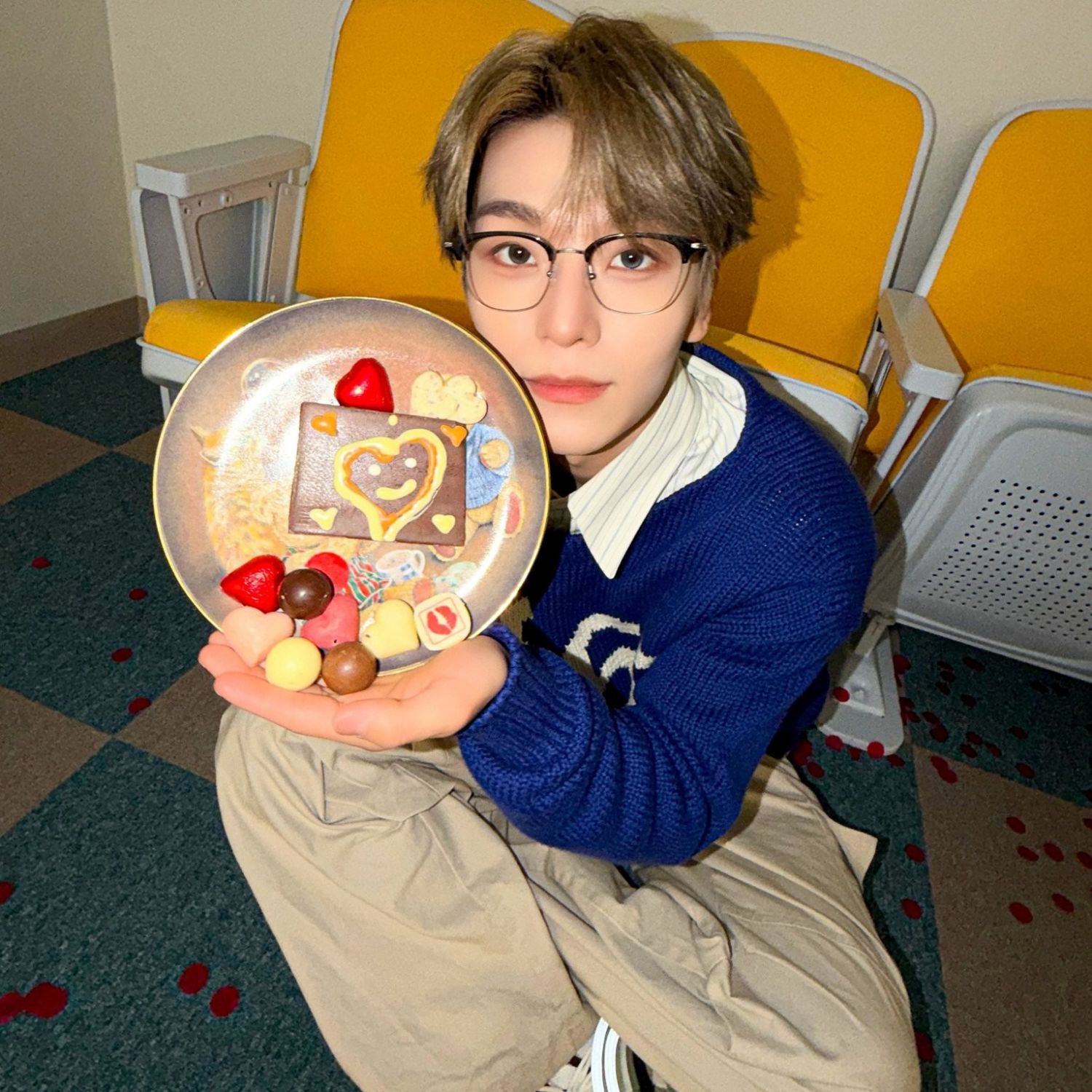 A moment captured by He Xinlong (ALPHA DRIVE ONE)'s fan