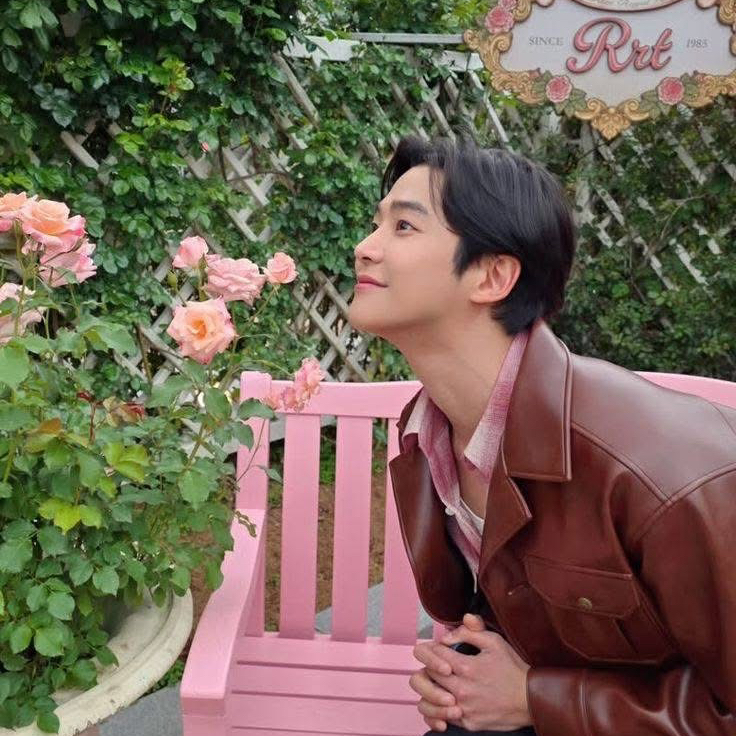 로운의 최신 사진