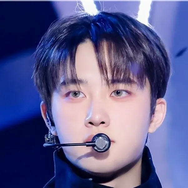 Momen yang diabadikan oleh penggemar D.O. (EXO)