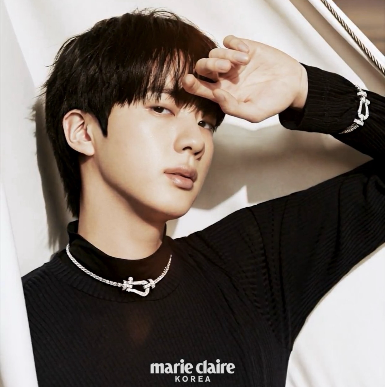 Potret di balik layar Jin (BTS)