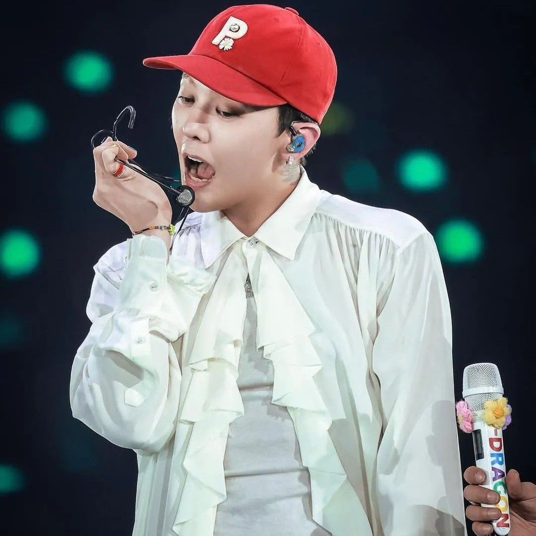Recent activity shot of G-DRAGON (BIGBANG)