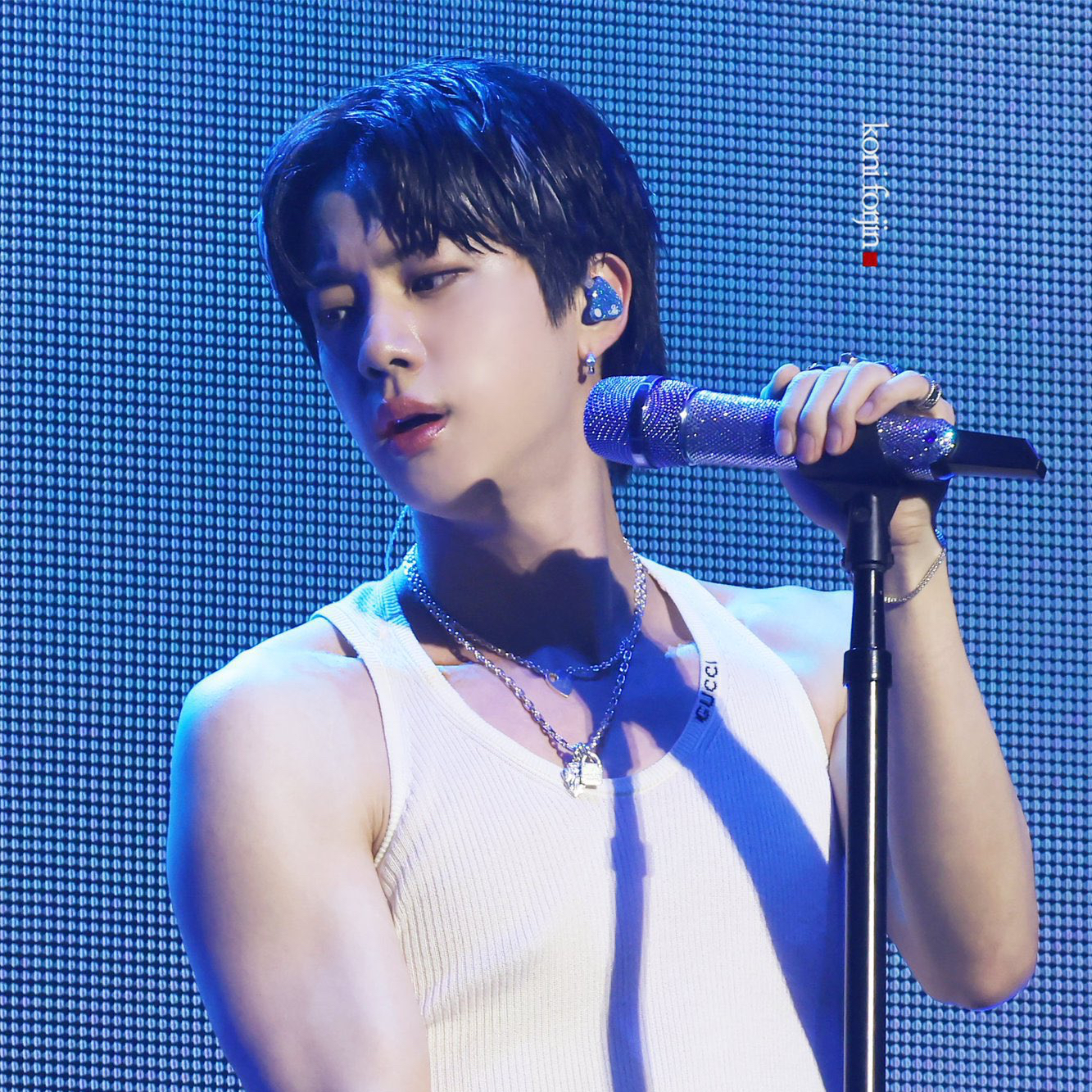 Potret di balik layar Jin (BTS)