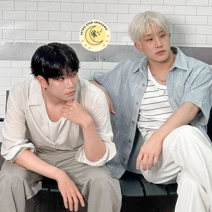 A moment captured by Jinjin (ASTRO)'s fan