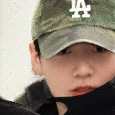 Momen yang diabadikan oleh penggemar Jungkook (BTS)