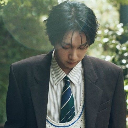 Recent activity shot of Jeong Sewoon