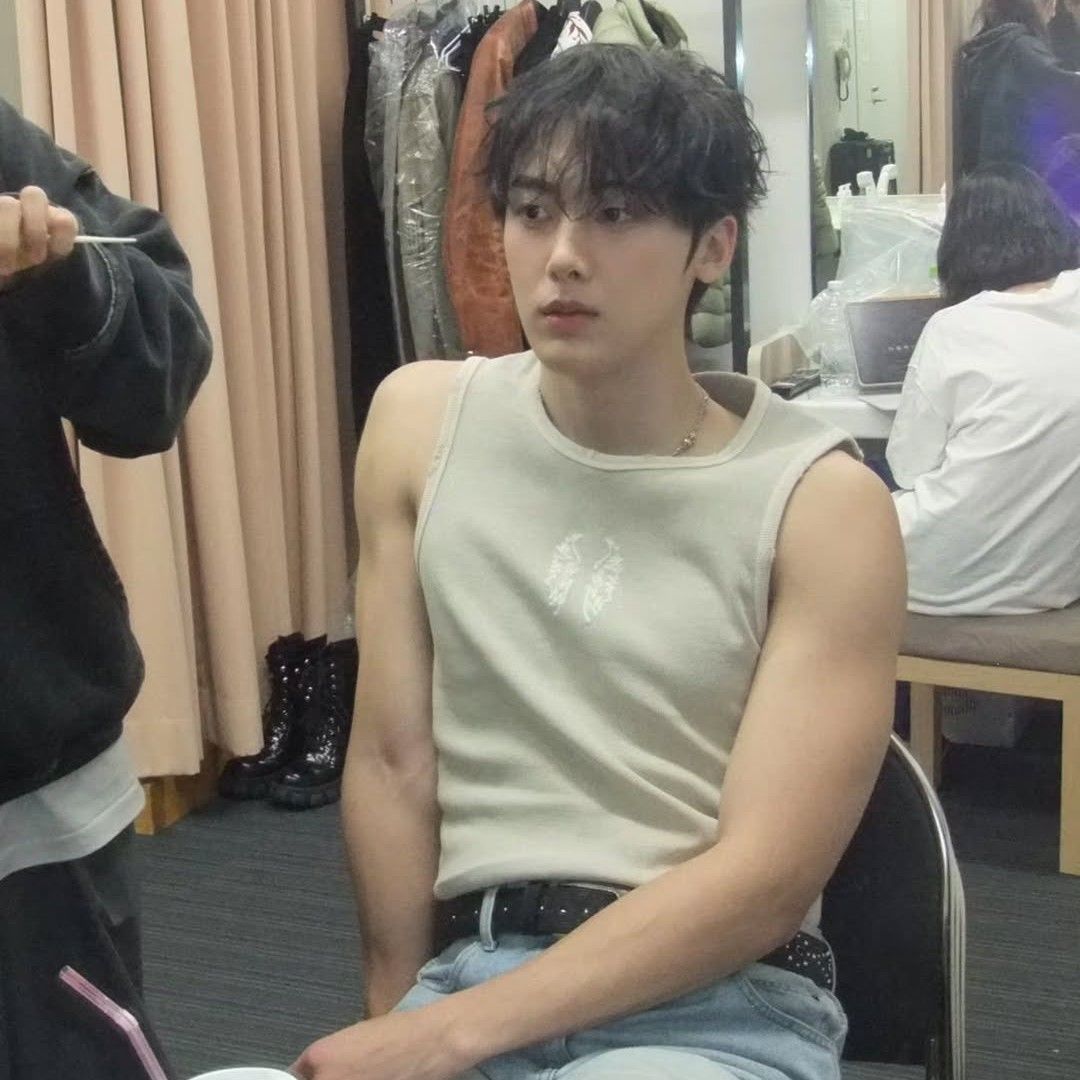 Latest photo of Sanha (ASTRO)