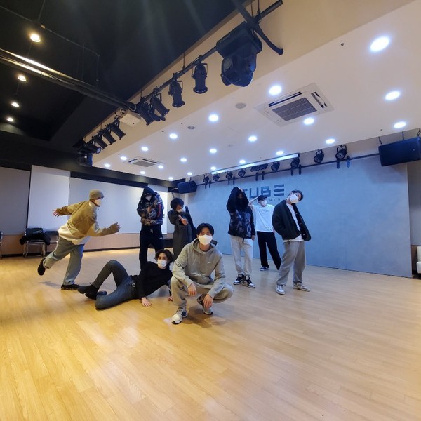 Popular profile picture of PENTAGON loved by fans