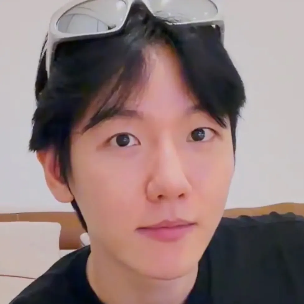 ベクヒョン (EXO)の最新写真