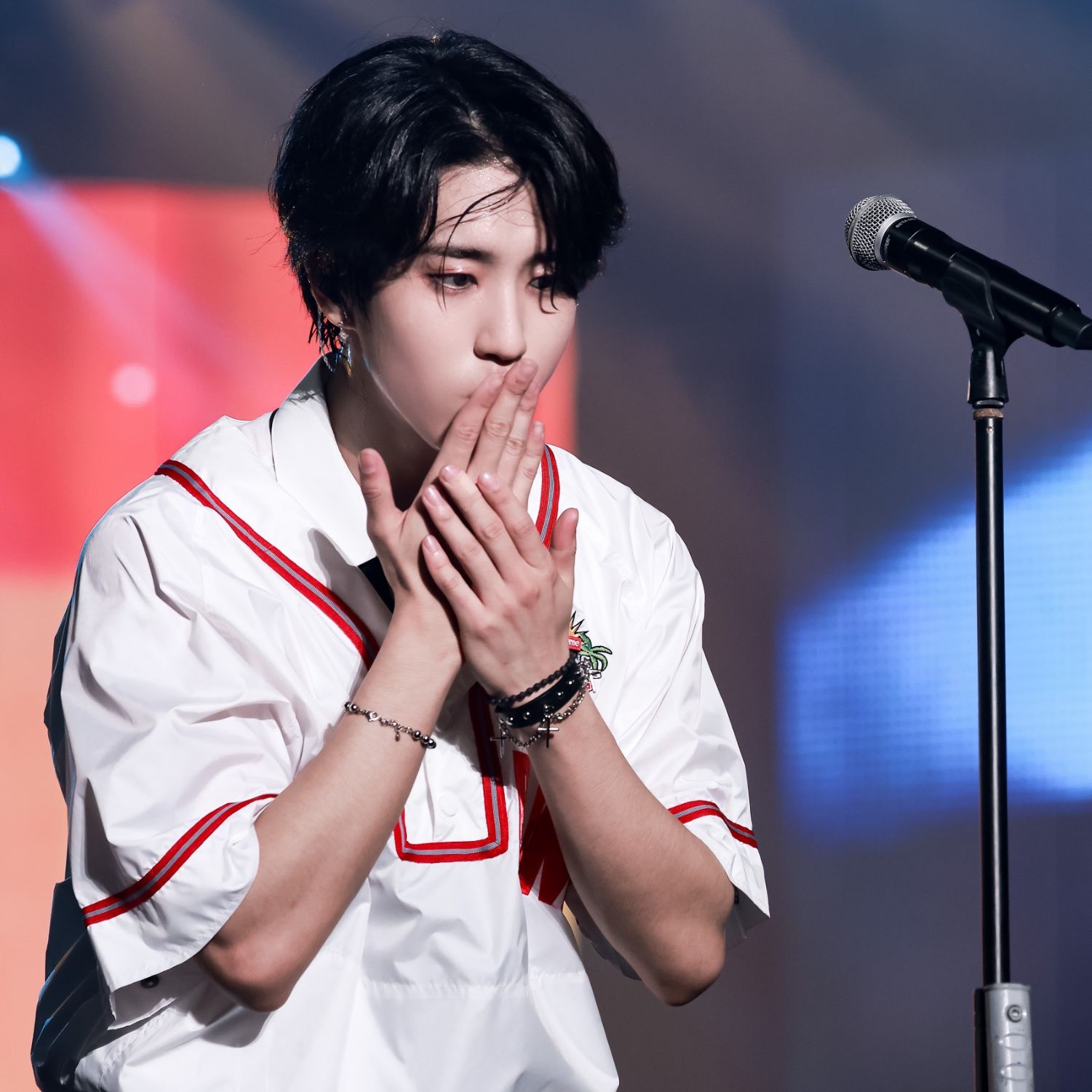 Behind-the-scenes cut of HAN (Stray Kids)