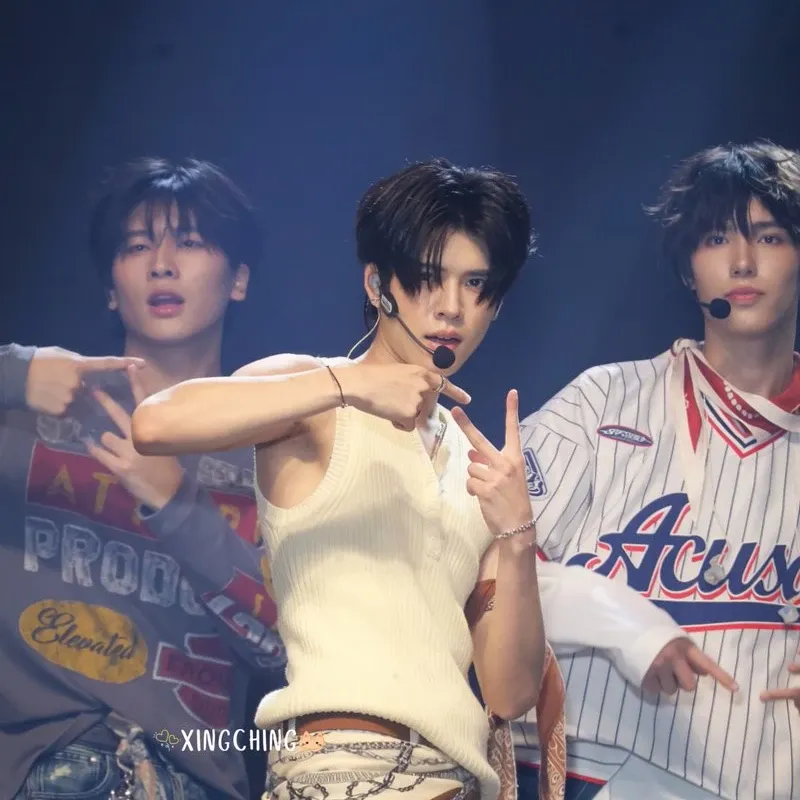 Behind-the-scenes cut of NexT1DE