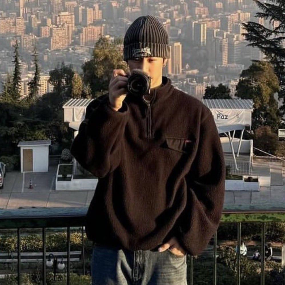 Behind-the-scenes cut of Mark (NCT 127, NCT DREAM)