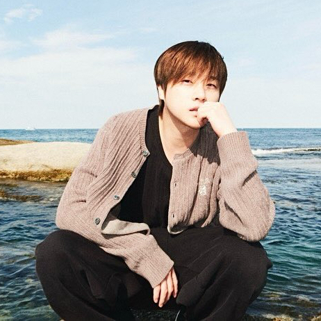 Recent activity shot of JAY (iKON)